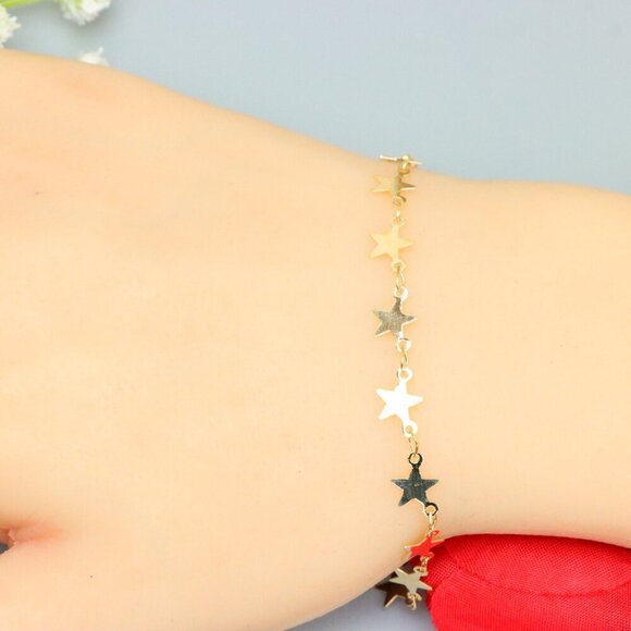 "Elegant & Trendy Bracelet, A Perfect Gift for Women, Thoughtful, EVCH1734 - Picture 1 of 10